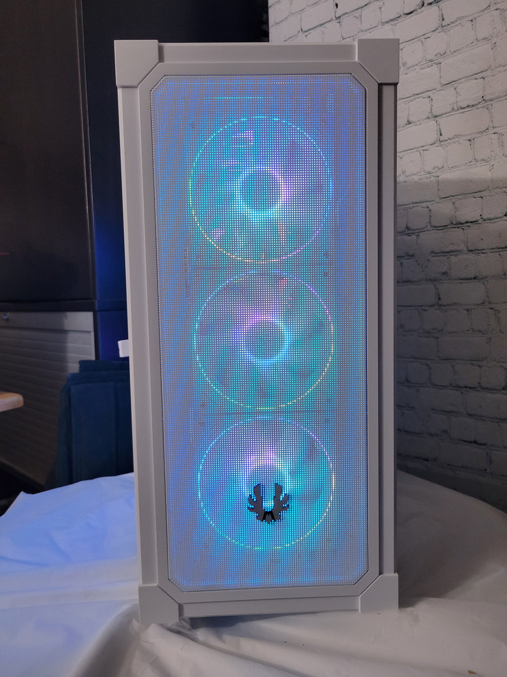 One Piece x Asus - Gear 5 Luffy White Gaming PC - HIGH - Up to PS5