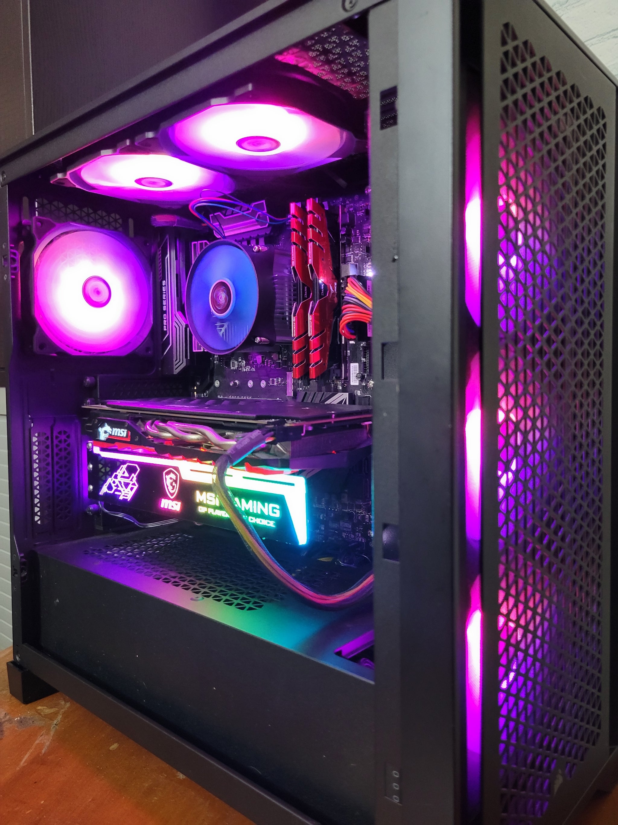 MSI x Corsair - Red & Black Custom Gaming PC - HIGH - Xbox Series S