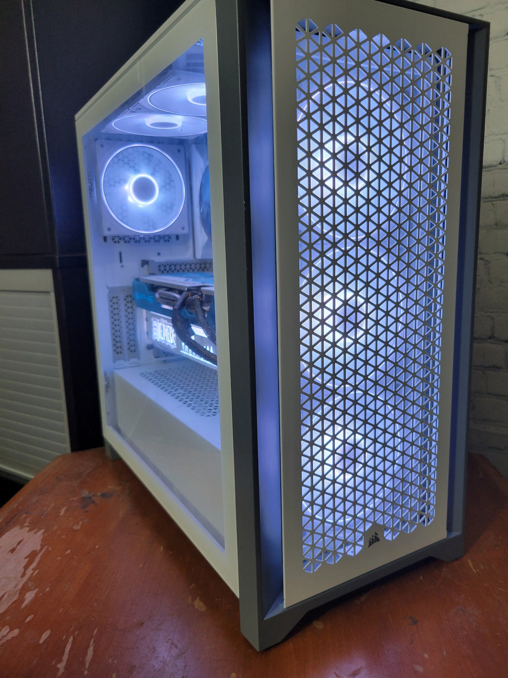 One Piece x Corsair - Skypeia White Gaming PC - HIGH - Up to PS5
