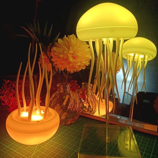 Starry Night - Jelly Blaze - Dancing Jellyfish Lamp - RGB LED - Remote