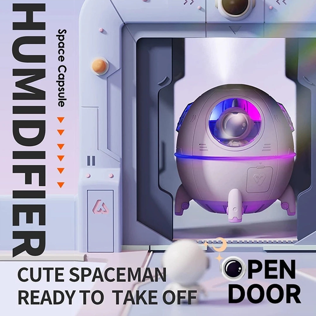 Starry Night - Space Capsule Astronaut - RGB Humidifier + Aroma Diffuser - 250 ML