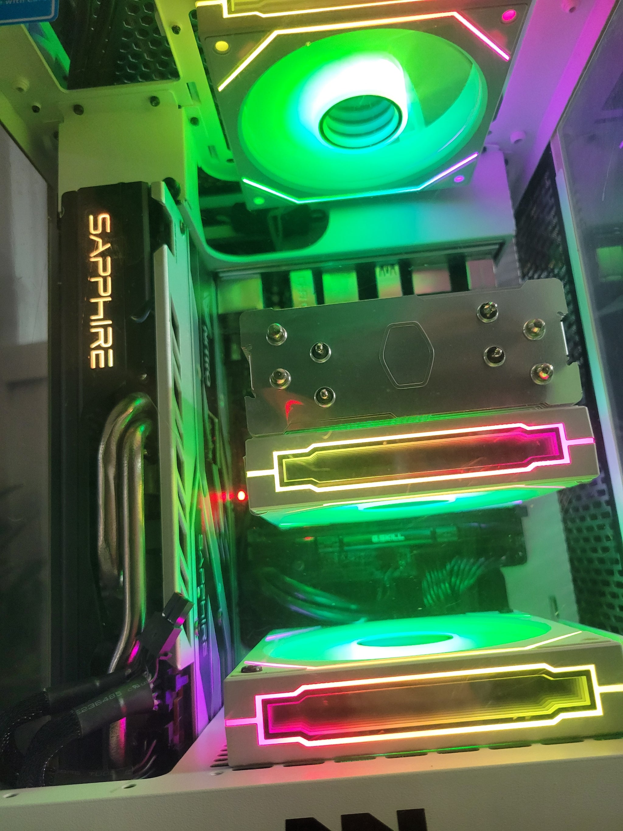 Gigabyte x Thermaltake - The Tower 100 - HIGH - Up to PS5